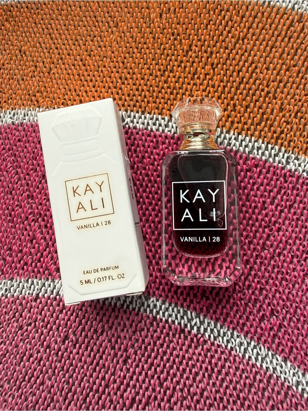 NIB Kayali Vanilla | 28 Eau de Parfum - Pink